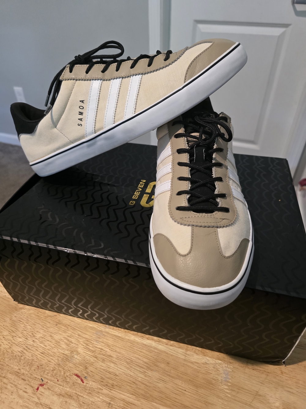 Adidas Samoa Vulc Sneakers Mens 11.5 Tan Blk Low Top Classic Retro Shoes C77054